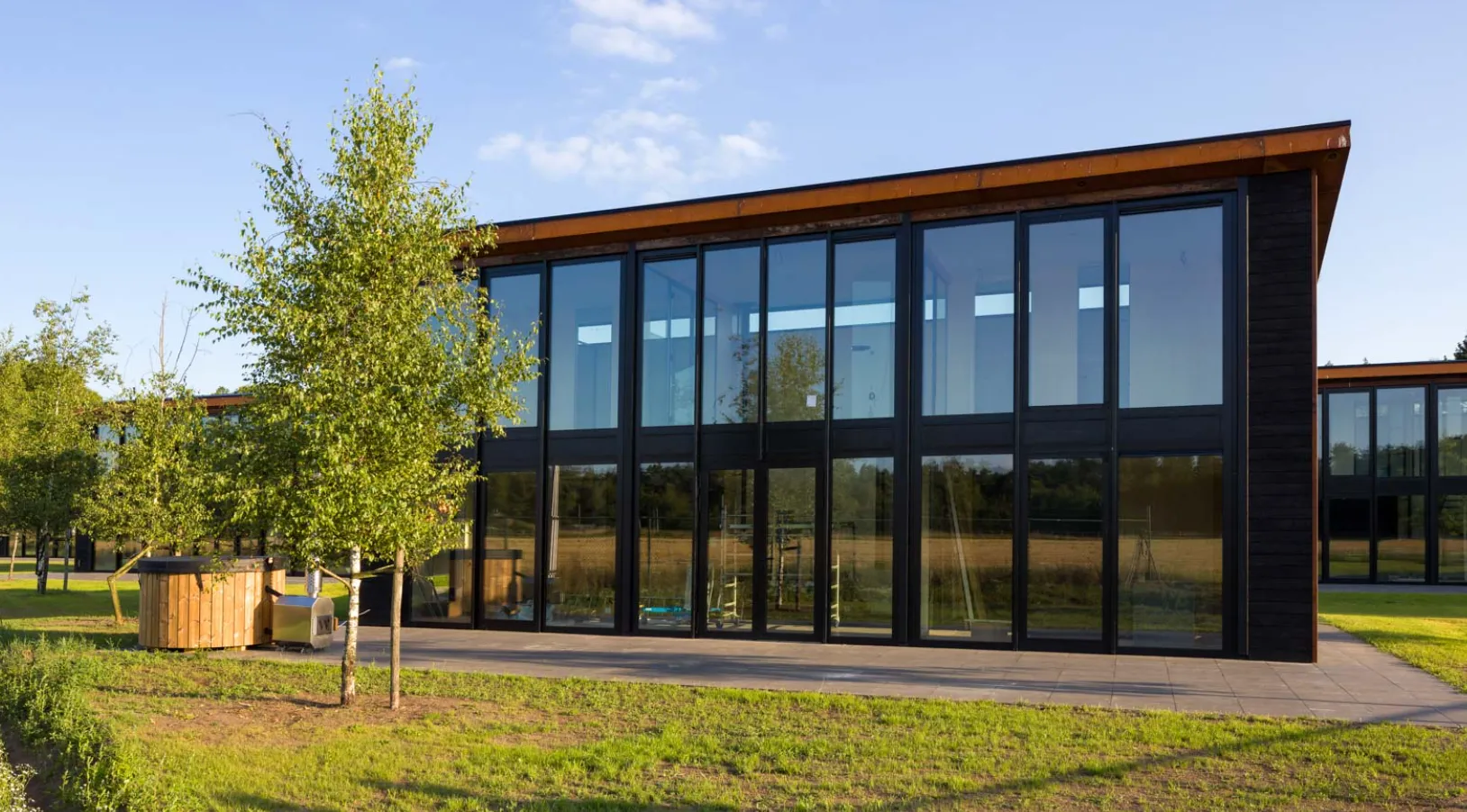 Airport transfers (Schiphol & Eindhoven)